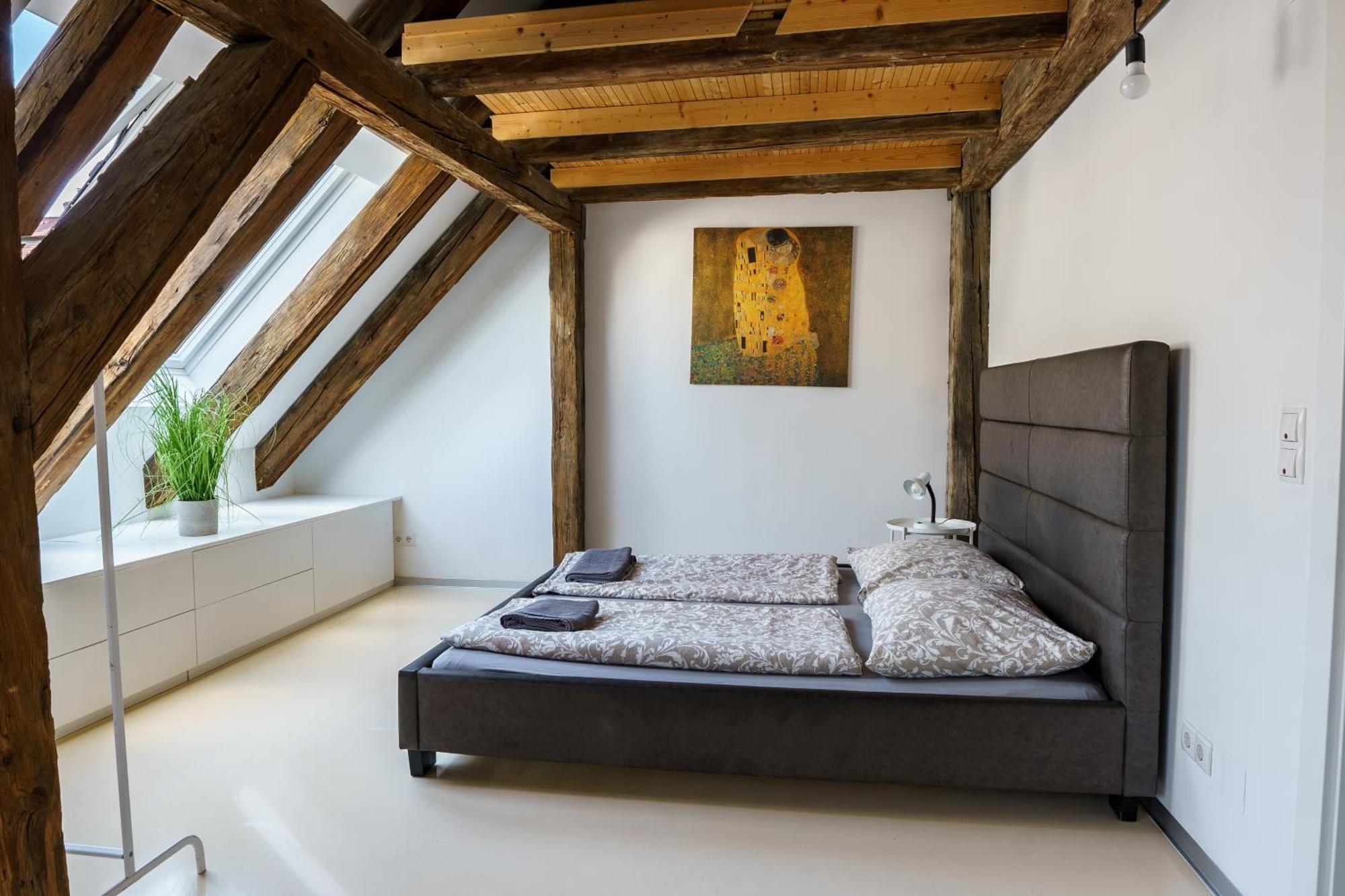 Central Living Apartments - Berggasse Wina Bagian luar foto